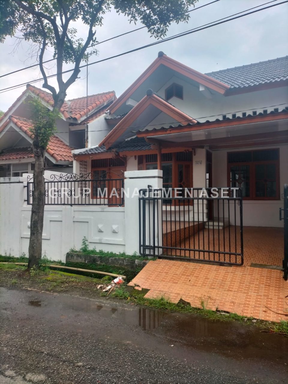 AYDA PT. BPR SAUDARAKITA, Perum Resinda Karawang Blok C No.19
