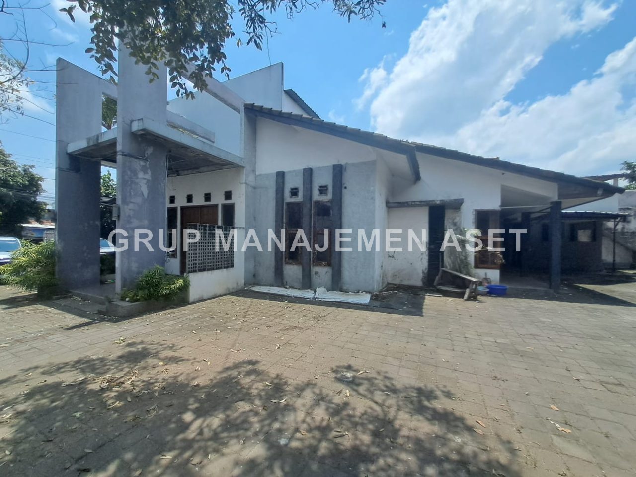 AYDA PT. BPR KARANGWARU, RUMAH TINGGAL DAN KOST EXCLUSIVE